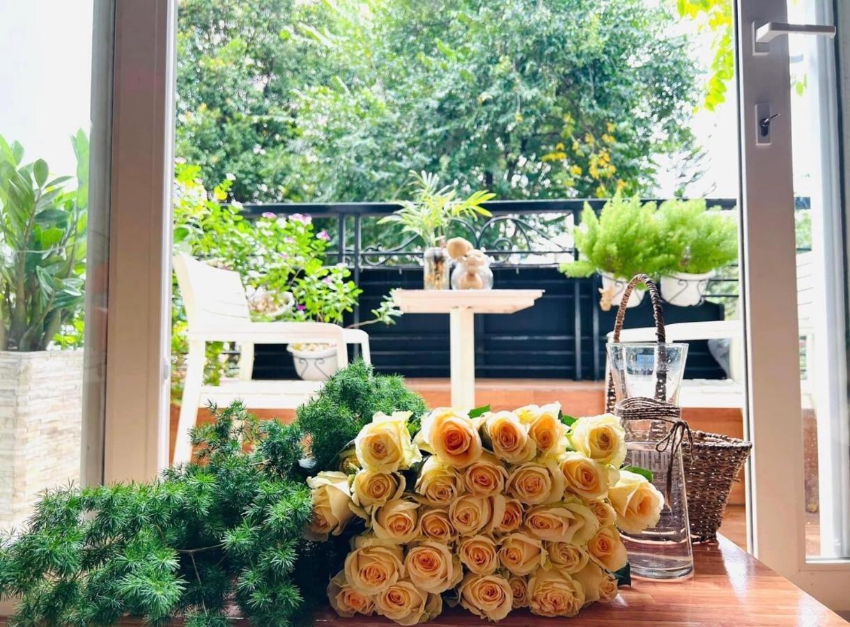 Chez Lotus Vn Hotel โฮจิมินห์ซิตี้ ภายนอก รูปภาพ